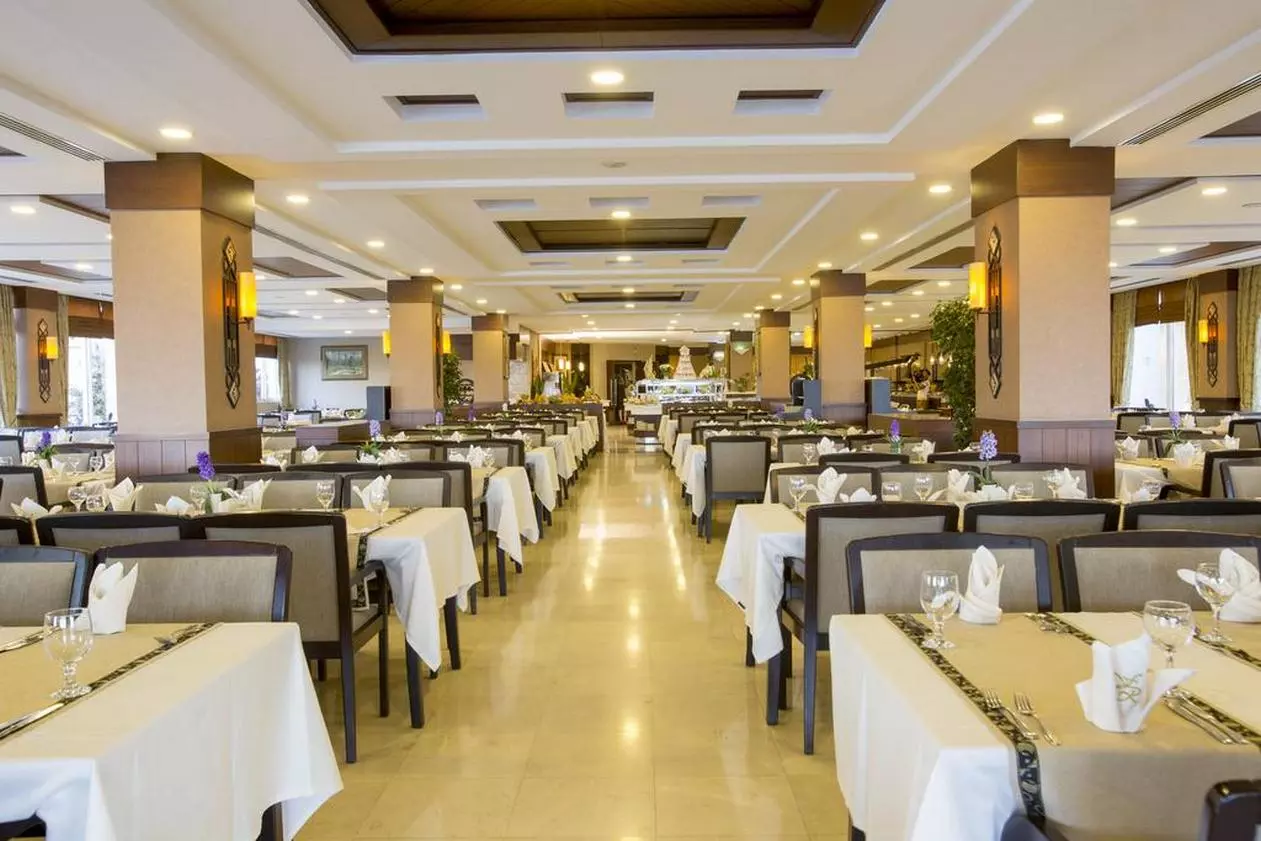 FAMERESIDENCE_SHABAVIZ (23).jpg